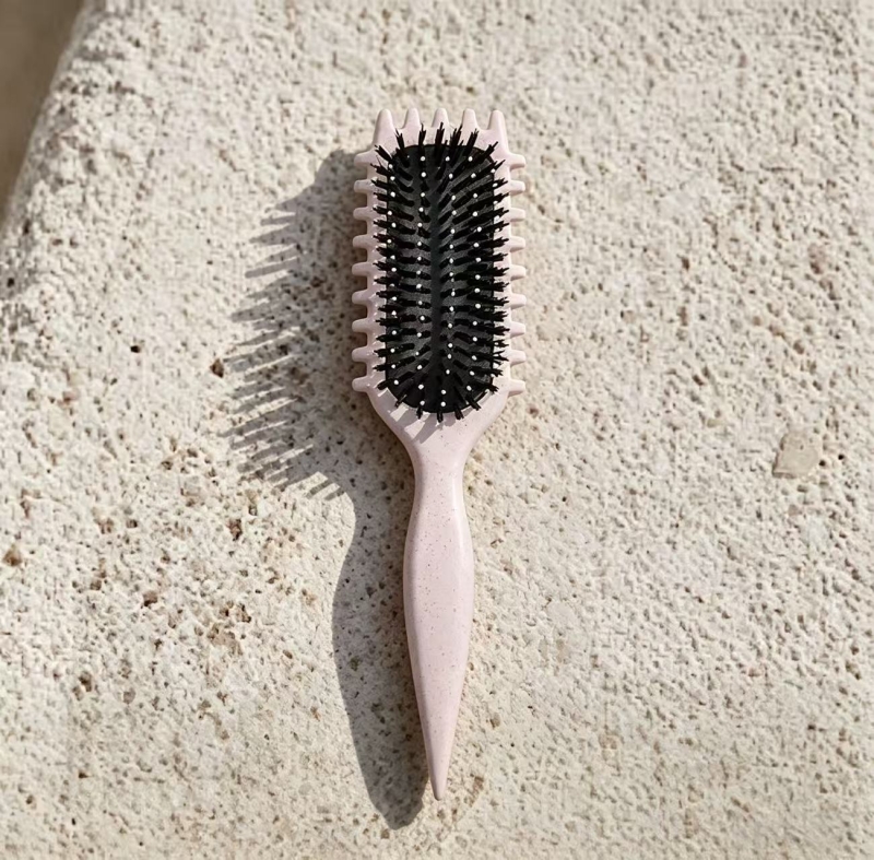 Wheat straw paddle brush